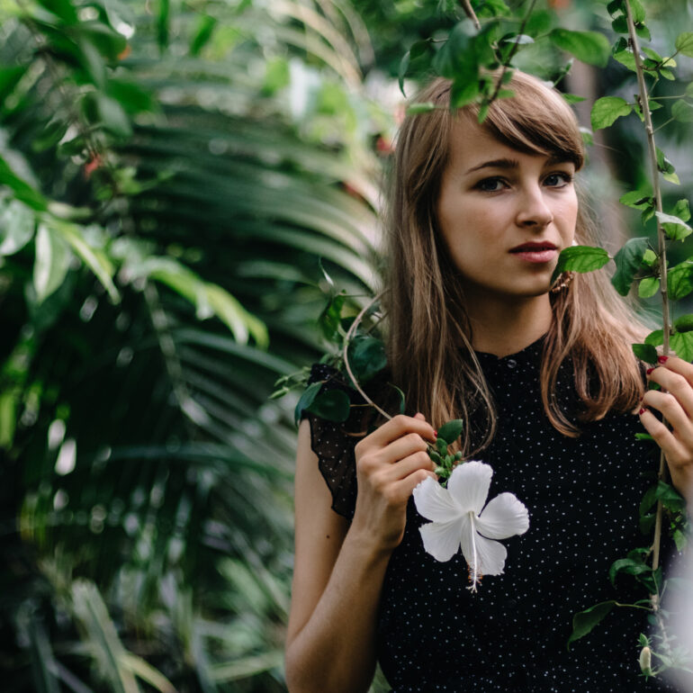 Creative Portrait Photo Session in Tallinna Botaanikaaed