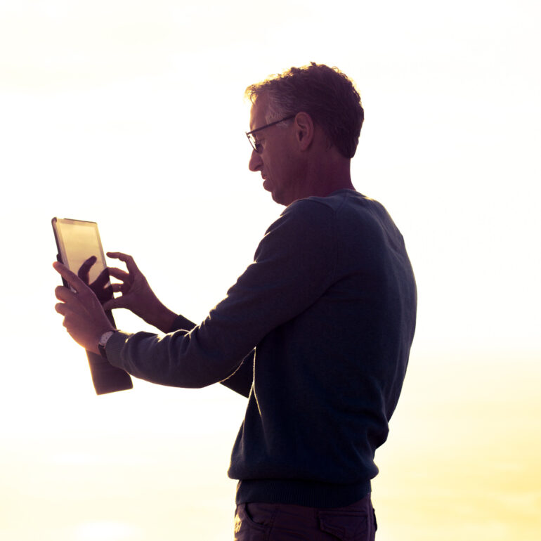 People taking pictures with iPads - Street Photography in Malta