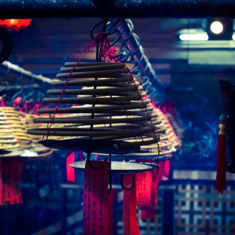 Visit Man Mo Temple in Hong Kong - The Oldest Temple in Hong Kong