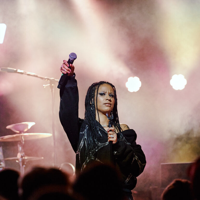 YASMYN performing at TIKS Records Session, Fotografiska, Telliskivi Loomelinnak, Tallinn Music Week 2023